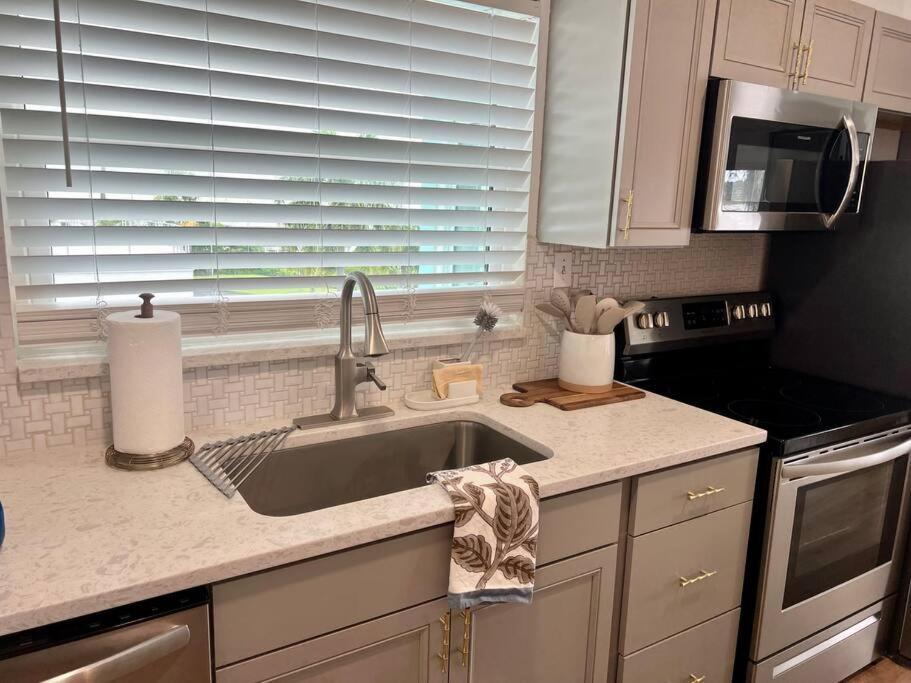 Lakefront Duplex With Pontoon Boat 3 Bed House Mount Dora Dış mekan fotoğraf